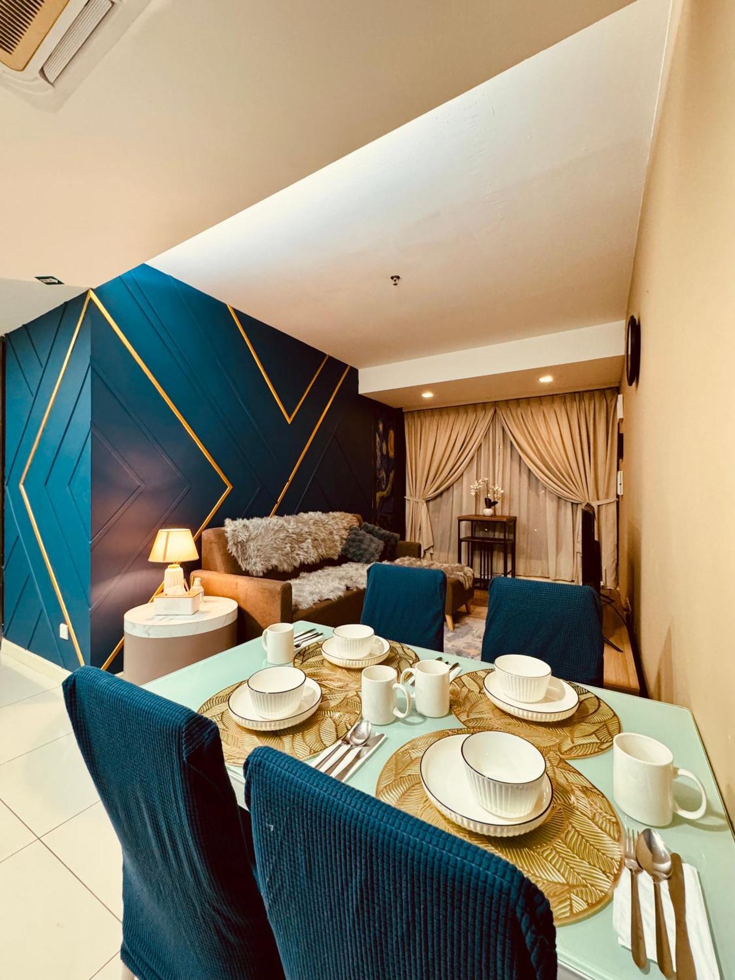 Riverside Opulent Nights At Sky Hotel 亞庇 外观 照片