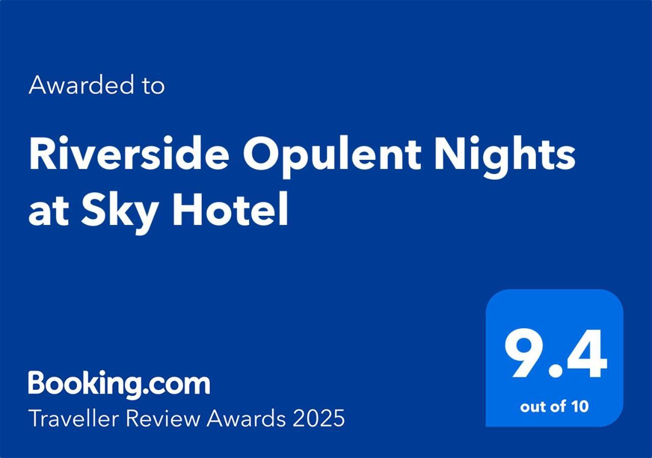 Riverside Opulent Nights At Sky Hotel 亞庇 外观 照片